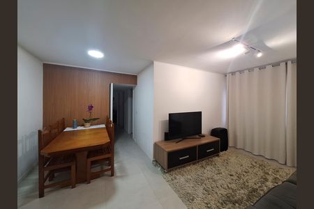 Apartamento à venda com 73m², 3 quartos e 1 vaga Apartamento à venda com 73m², 3 quartos e 1 vagaSala