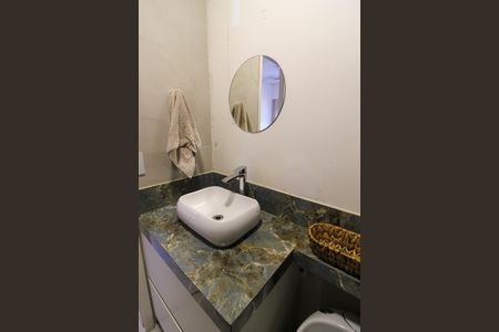 Banheiro de apartamento para alugar com 2 quartos, 35m² em Vila Butantã, São Paulo