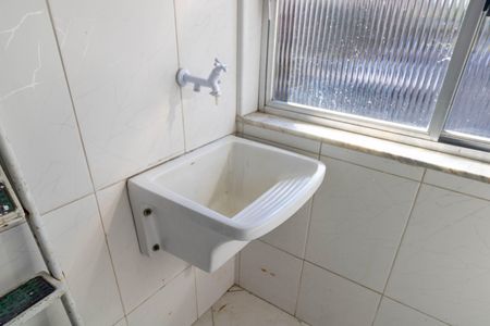 Apartamento à venda com 48m², 2 quartos e 1 vaga Apartamento à venda com 48m², 2 quartos e 1 vagaCozinha e Área de Serviço