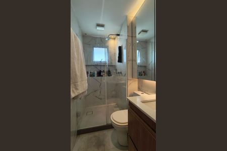 Apartamento para alugar com 221m², 4 quartos e 2 vagas Apartamento para alugar com 221m², 4 quartos e 2 vagasBanheiro da Suíte