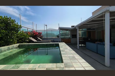 Apartamento para alugar com 221m², 4 quartos e 2 vagas Apartamento para alugar com 221m², 4 quartos e 2 vagasCobertura