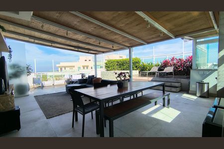 Apartamento para alugar com 221m², 4 quartos e 2 vagas Apartamento para alugar com 221m², 4 quartos e 2 vagasCobertura