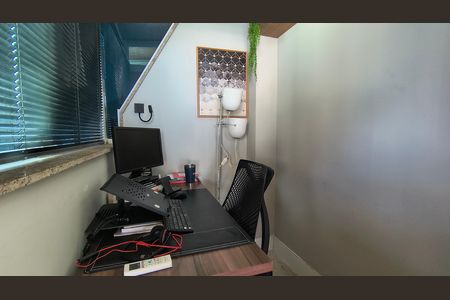 Escritório  de apartamento para alugar com 4 quartos, 221m² em Barra da Tijuca, Rio de Janeiro