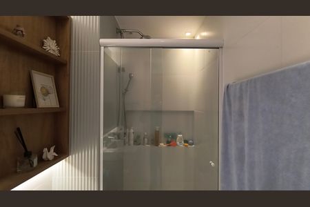 Apartamento para alugar com 221m², 4 quartos e 2 vagas Apartamento para alugar com 221m², 4 quartos e 2 vagasBanheiro Social 1