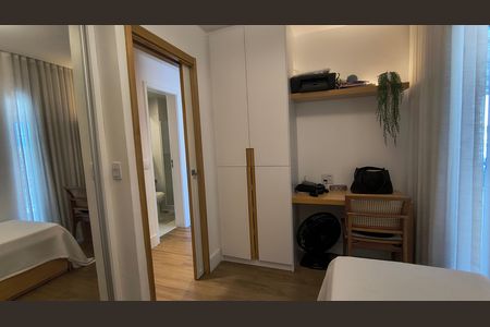 Apartamento para alugar com 221m², 4 quartos e 2 vagas Apartamento para alugar com 221m², 4 quartos e 2 vagasQuarto 2