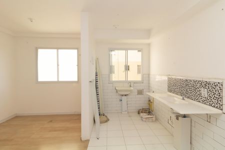 Apartamento para alugar com 48m², 2 quartos e sem vaga Apartamento para alugar com 48m², 2 quartos e sem vagaCozinha e Área de Serviço