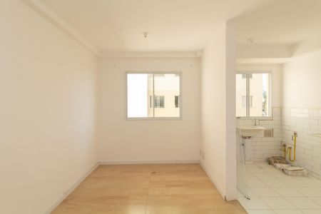 Sala de apartamento para alugar com 2 quartos, 48m² em Jardim Helian, São Paulo