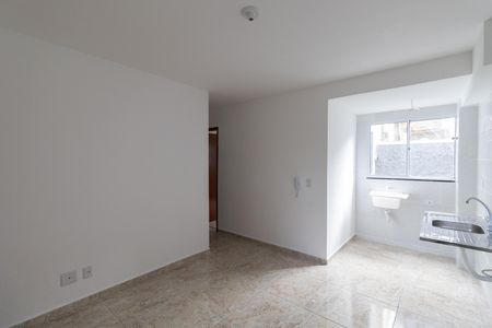 Sala e Cozinha de apartamento à venda com 2 quartos, 40m² em Vila Campanela, São Paulo