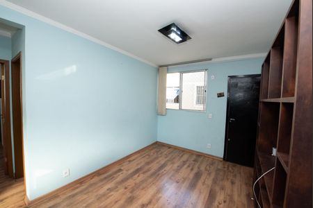 Sala de apartamento para alugar com 2 quartos, 55m² em Camargos, Belo Horizonte