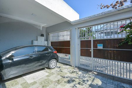 Garagem de casa à venda com 3 quartos, 140m² em Vila Santo Antônio, São Paulo