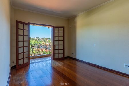 Casa à venda com 3 quartos, 300m² em Cidade Universitária, Campinas