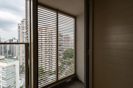 Apartamento à venda com 3 quartos, 221m² em Indianópolis, São Paulo