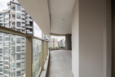 Apartamento à venda com 3 quartos, 221m² em Indianópolis, São Paulo
