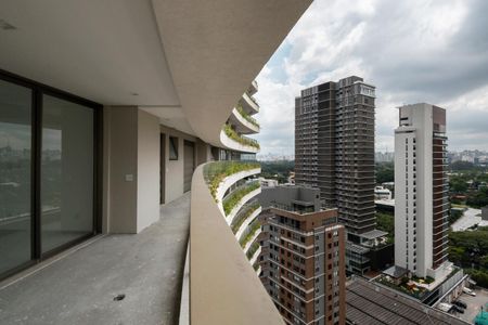 Apartamento à venda com 3 quartos, 221m² em Indianópolis, São Paulo