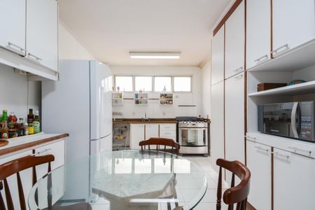 Apartamento à venda com 3 quartos, 210m² em Santa Cecilia, São Paulo