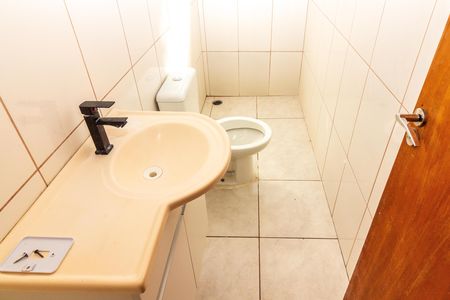 Banheiro de casa para alugar com 2 quartos, 60m² em Americanópolis, São Paulo