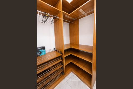 Apartamento à venda com 132m², 4 quartos e 1 vaga
