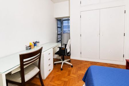Apartamento à venda com 132m², 4 quartos e 1 vaga