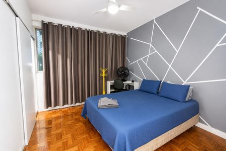 Apartamento à venda com 132m², 4 quartos e 1 vaga