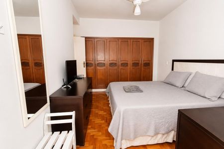Apartamento à venda com 132m², 4 quartos e 1 vaga