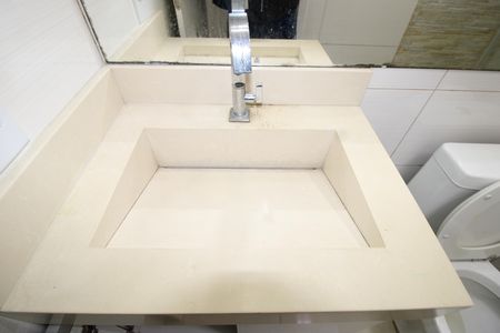 Banheiro de apartamento para alugar com 2 quartos, 45m² em Vila Nova Curuca, São Paulo