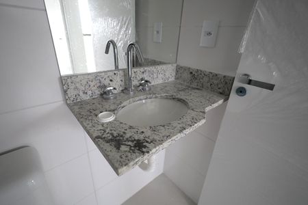 Apartamento para alugar com 56m², 2 quartos e 2 vagasBanheiro