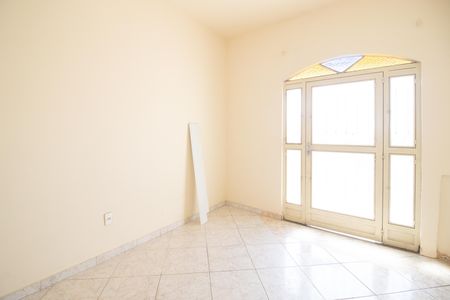 Casa para alugar com 300m², 3 quartos e 3 vagas Casa para alugar com 300m², 3 quartos e 3 vagasQuarto 1