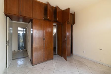 Casa para alugar com 300m², 3 quartos e 3 vagas Casa para alugar com 300m², 3 quartos e 3 vagasSuíte