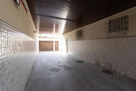 Área Externa de casa para alugar com 3 quartos, 300m² em Realengo, Rio de Janeiro