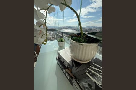 Varanda de kitnet/studio para alugar com 1 quarto, 37m² em Jardim Flor da Montanha, Guarulhos