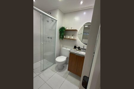 Banheiro 2 de kitnet/studio para alugar com 1 quarto, 37m² em Jardim Flor da Montanha, Guarulhos