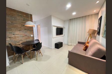 Sala de apartamento para alugar com 3 quartos, 63m² em Vila Butantã, São Paulo