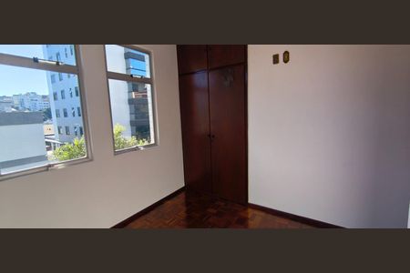 Apartamento à venda com 170m², 5 quartos e 2 vagasSuíte