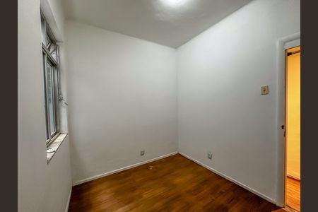 Apartamento para alugar com 110m², 3 quartos e sem vaga