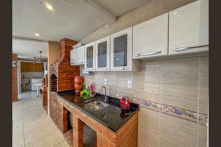 Apartamento para alugar com 110m², 3 quartos e sem vaga