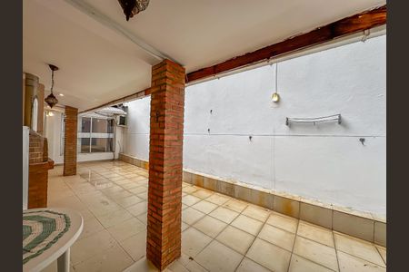 Apartamento para alugar com 110m², 3 quartos e sem vaga