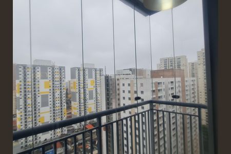Apartamento à venda com 58m², 2 quartos e 1 vaga Apartamento à venda com 58m², 2 quartos e 1 vagaVaranda