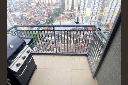 Apartamento à venda com 58m², 2 quartos e 1 vaga Apartamento à venda com 58m², 2 quartos e 1 vagaVaranda