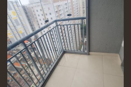 Apartamento à venda com 58m², 2 quartos e 1 vaga Apartamento à venda com 58m², 2 quartos e 1 vagaVaranda