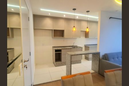 Apartamento à venda com 58m², 2 quartos e 1 vaga Apartamento à venda com 58m², 2 quartos e 1 vagaCozinha com área de serviço