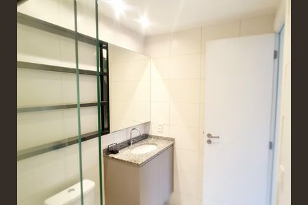 Apartamento à venda com 58m², 2 quartos e 1 vaga Apartamento à venda com 58m², 2 quartos e 1 vagaBanheiro da suíte