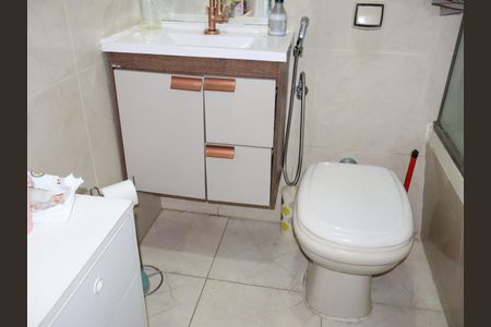 Banheiro suíte de apartamento à venda com 3 quartos, 70m² em Jardim Independência (são Paulo), São Paulo