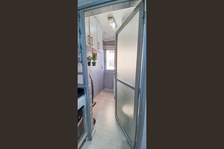 Área de Serviço de apartamento para alugar com 2 quartos, 57m² em Jardim Cláudia, São Paulo