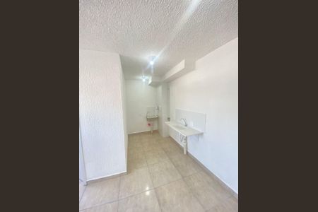 Cozinha de apartamento para alugar com 2 quartos, 31m² em Parque São Lourenço, São Paulo