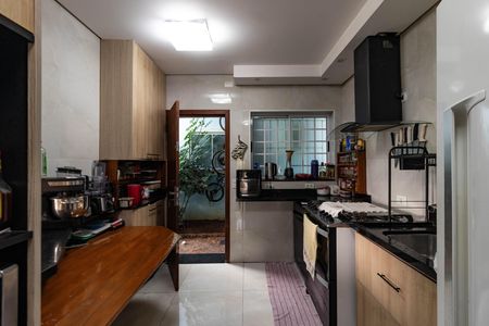 Casa à venda com 150m², 3 quartos e 3 vagas Casa à venda com 150m², 3 quartos e 3 vagasCozinha