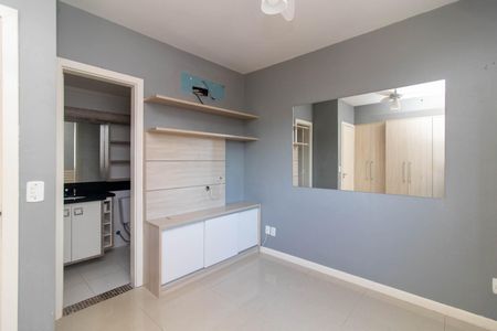 Quarto 2 de apartamento à venda com 3 quartos, 72m² em Cavalhada, Porto Alegre