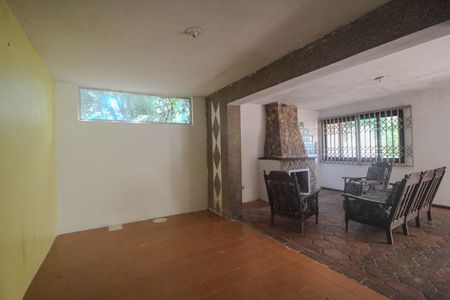 Casa para alugar com 250m², 3 quartos e 3 vagasSala