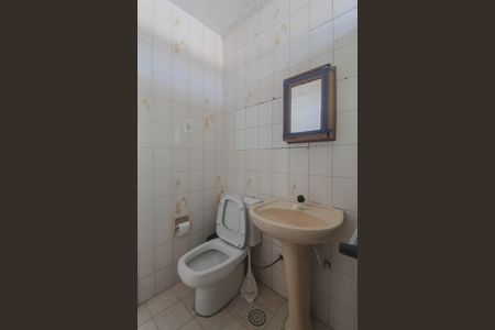 Casa para alugar com 250m², 3 quartos e 3 vagasBanheiro 2