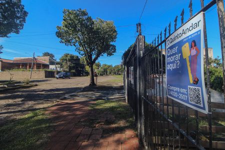 Placa de casa à venda com 3 quartos, 400m² em Espírito Santo, Porto Alegre