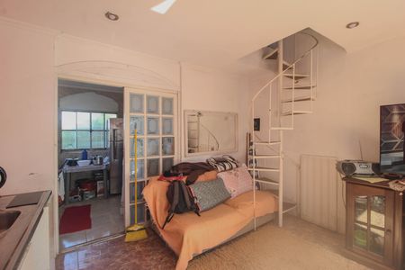 Sala de casa à venda com 3 quartos, 400m² em Espírito Santo, Porto Alegre